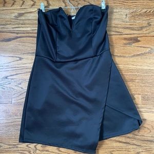 Black mini dress - shorts in back